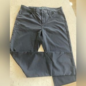 Perry Ellis men’s dress pants (athletic material like golf pants!) size 34x32